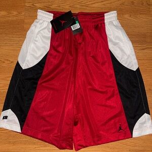 Nike Air jordan shorts men’s XL red black white NWT
